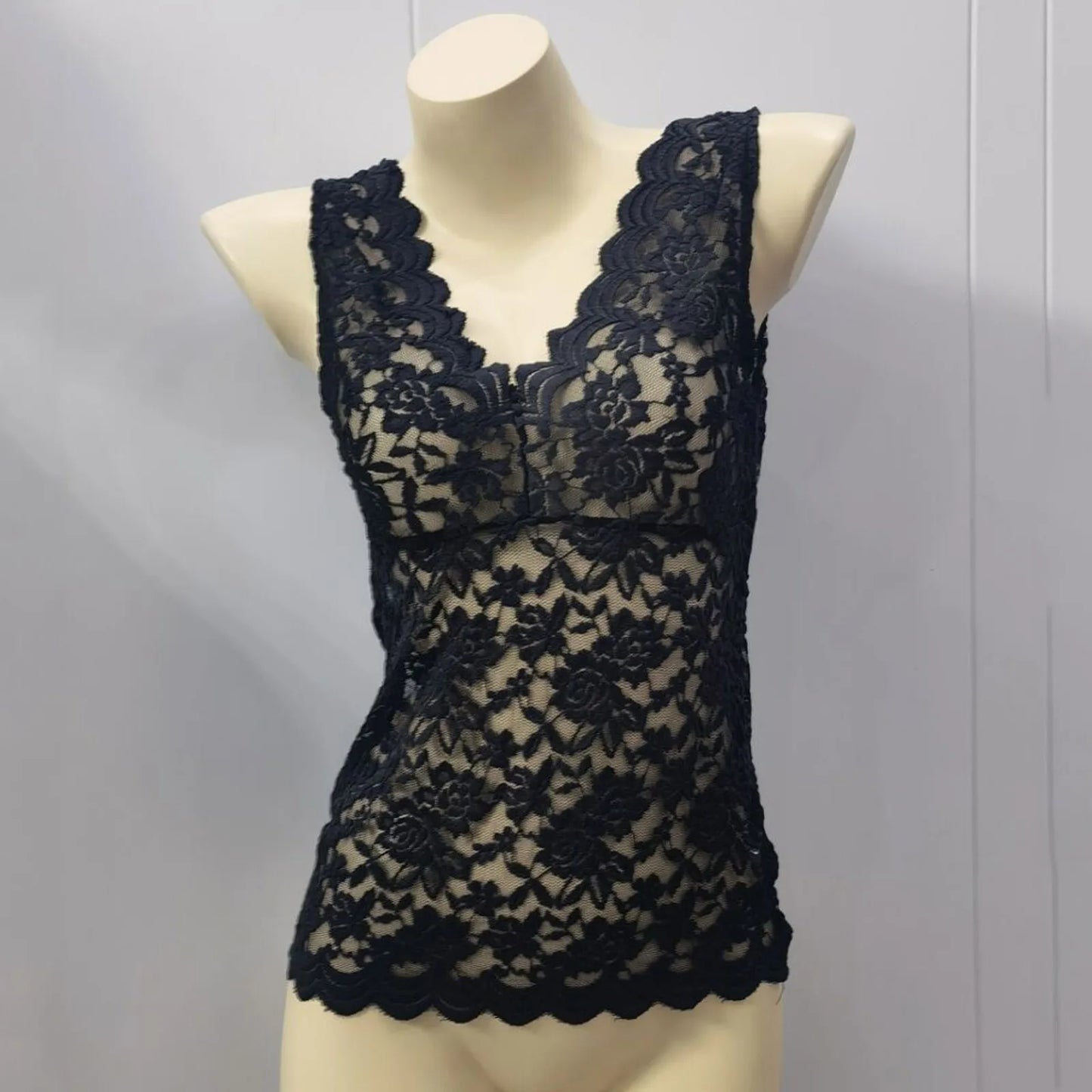 New Women Slim Tunic Lace V Neck T-shirt Elegant Summer Long Sleeve Flower Embroidery See-through Shirt Tops Blouse