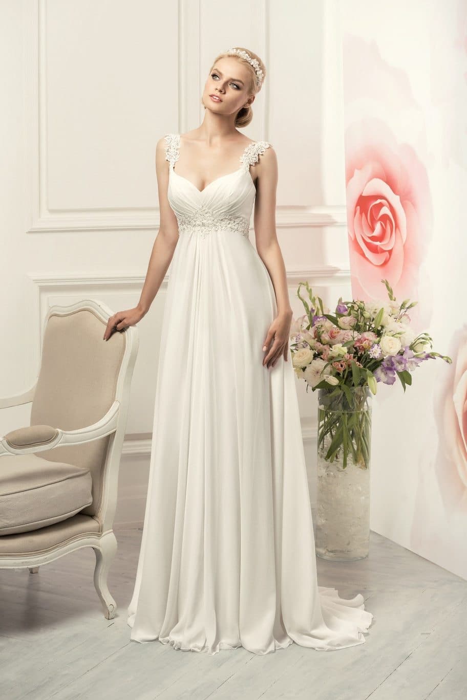 Simple Spaghetti Straps Chiffon Wedding Dresses Elegant Bohemian Empire Bridal Gown White/Ivory Vestido de Novia