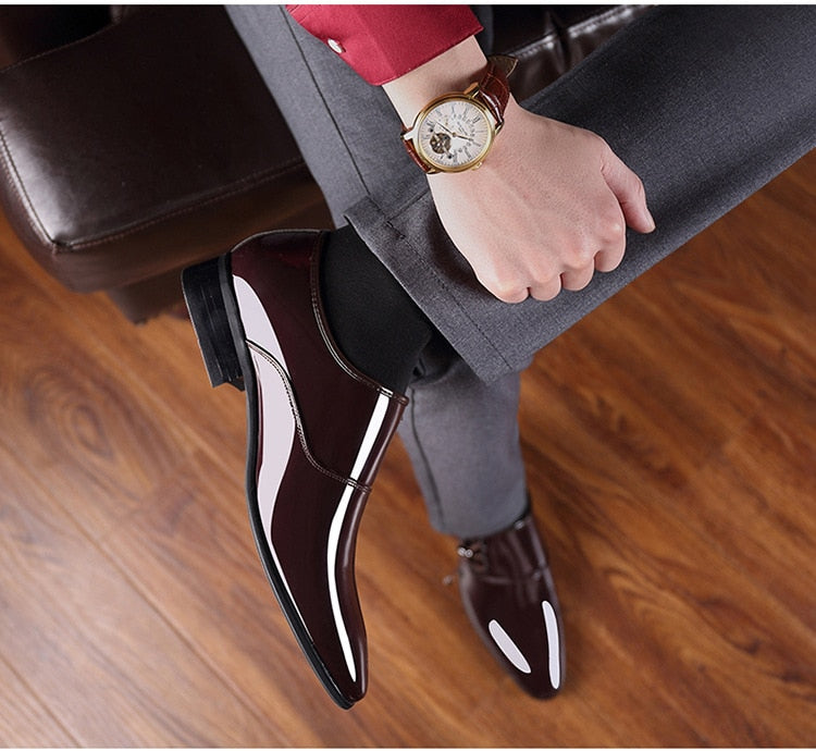 luxury Brand Men Classic Pointed Toe Dress Shoes Men's Slip-on Patent Leather Black Wedding Shoes Mens Oxford Formal Shoes