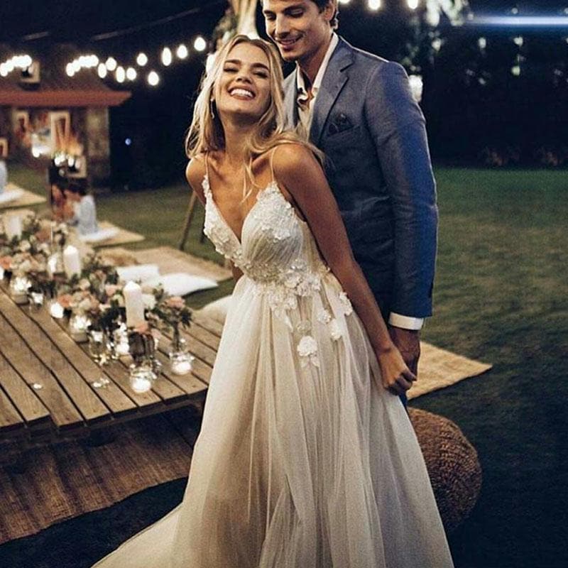 lorie boho wedding dress LORIE A Line Wedding Dress 3D Flowers Spaghetti Strap Bride Dress 2019 Backless Princess Long Boho Floor Length Wedding Gown