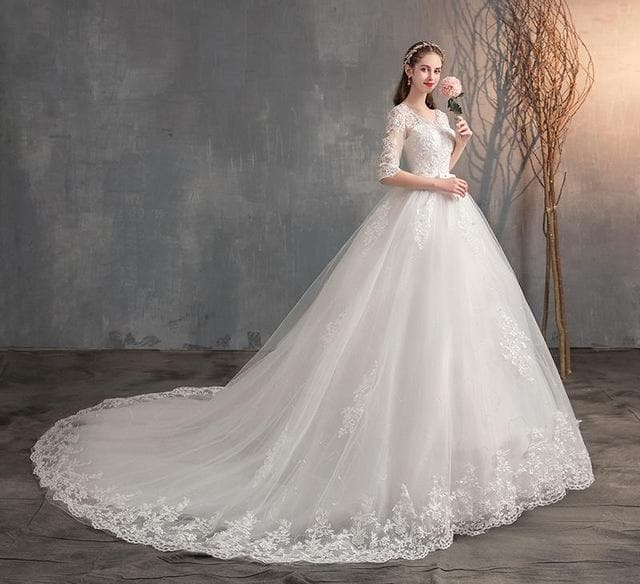 Mrs Win 2020 Lace Embroidery Half Sleeve Wedding Dresses Long Train Wedding Gown Belt V Neck Elegant Plus Size Vestido De Noiva