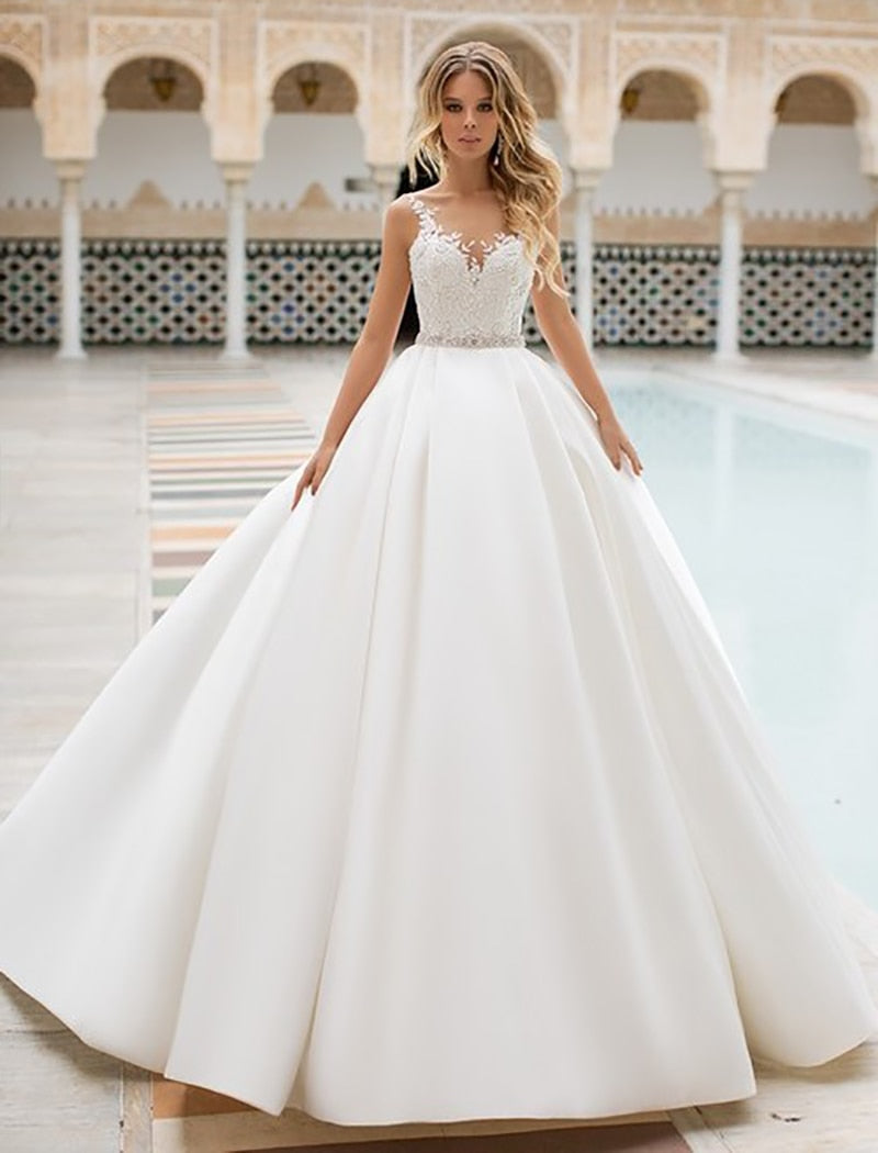 Elegant A Line Wedding Dress Lace Appliques Illusion Satin Bridal Dress bohemian Wedding gowns Floor Length