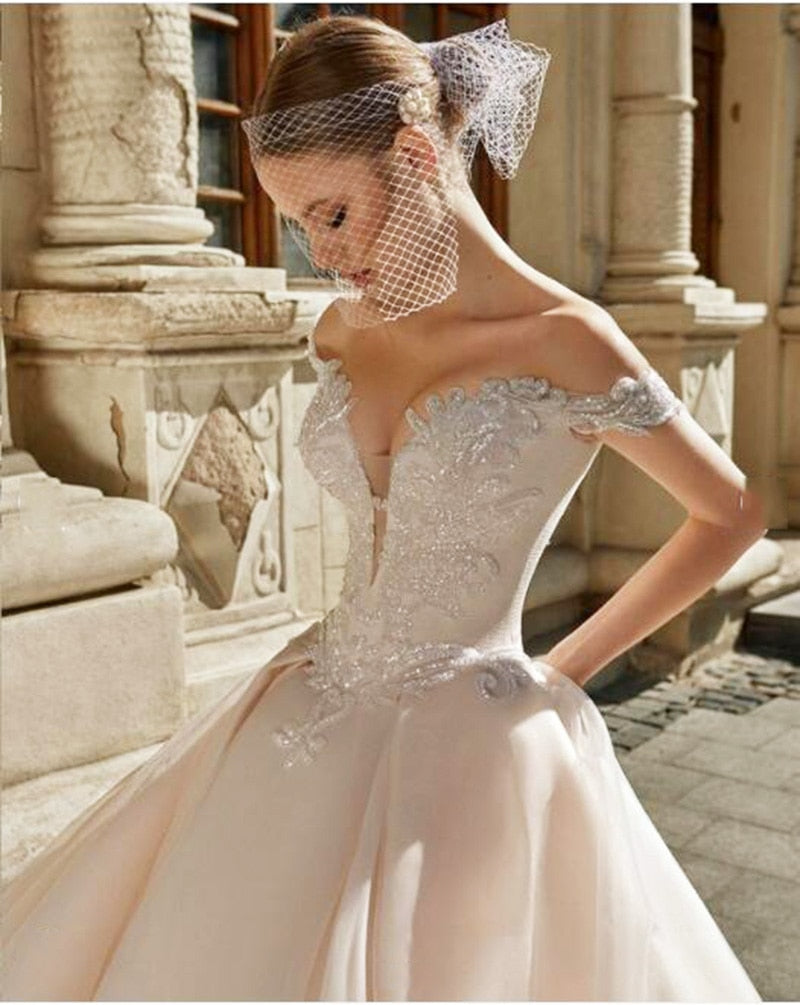 Very Beautiful Wedding Dresses 2021 Women Off Shoulder Tulle Half Sleeves Corset Wedding Dress Aline Bride Gown