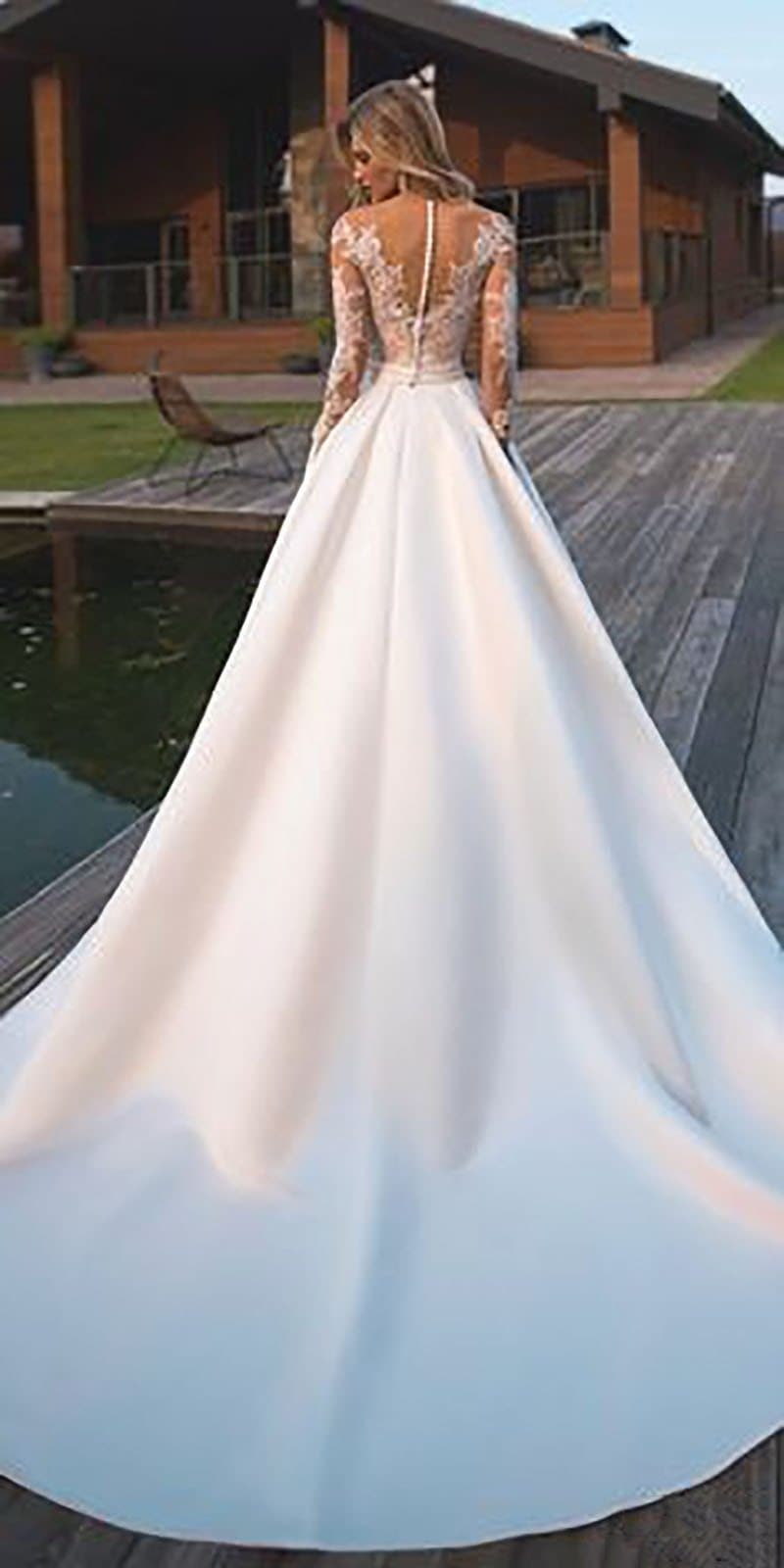 LORIE Wedding Dress Long Sleeves Beach Bride Dress Appliques Lace  Sexy See Through Back White Ivory Wedding Gown