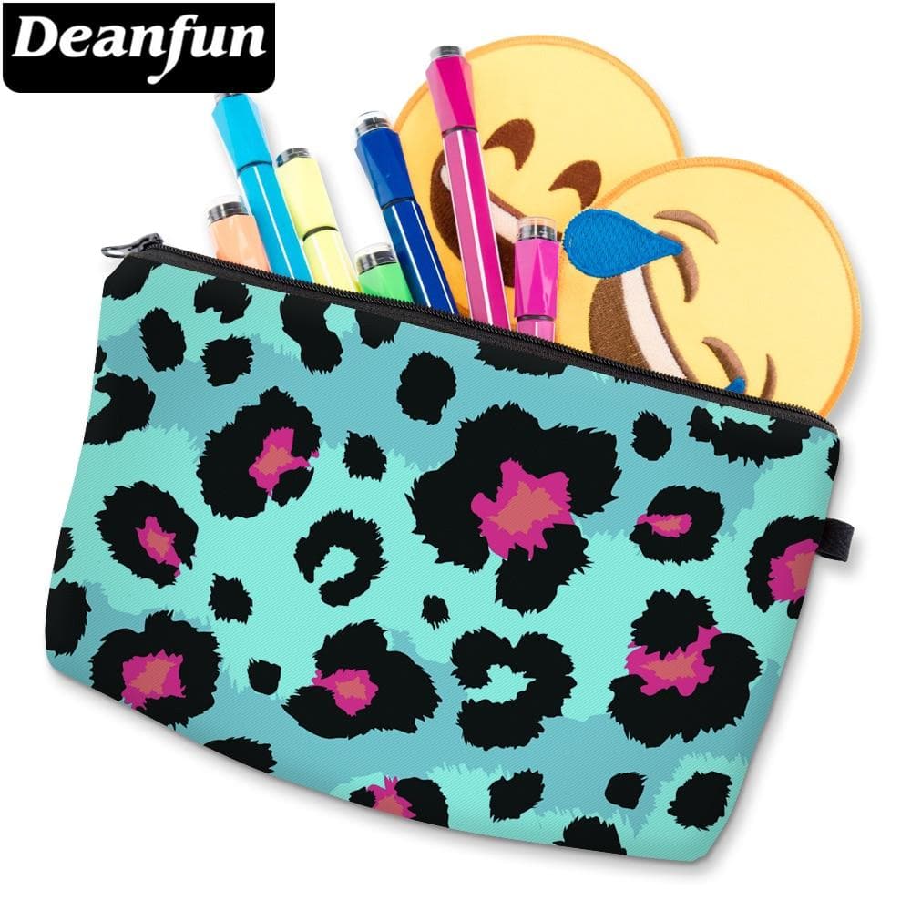Deanfun 3D Printed Cute Blue Leopard Cosmetic Bag Waterproof Girls Makeup Bag Cheap Woman's Makeup Bags D51488