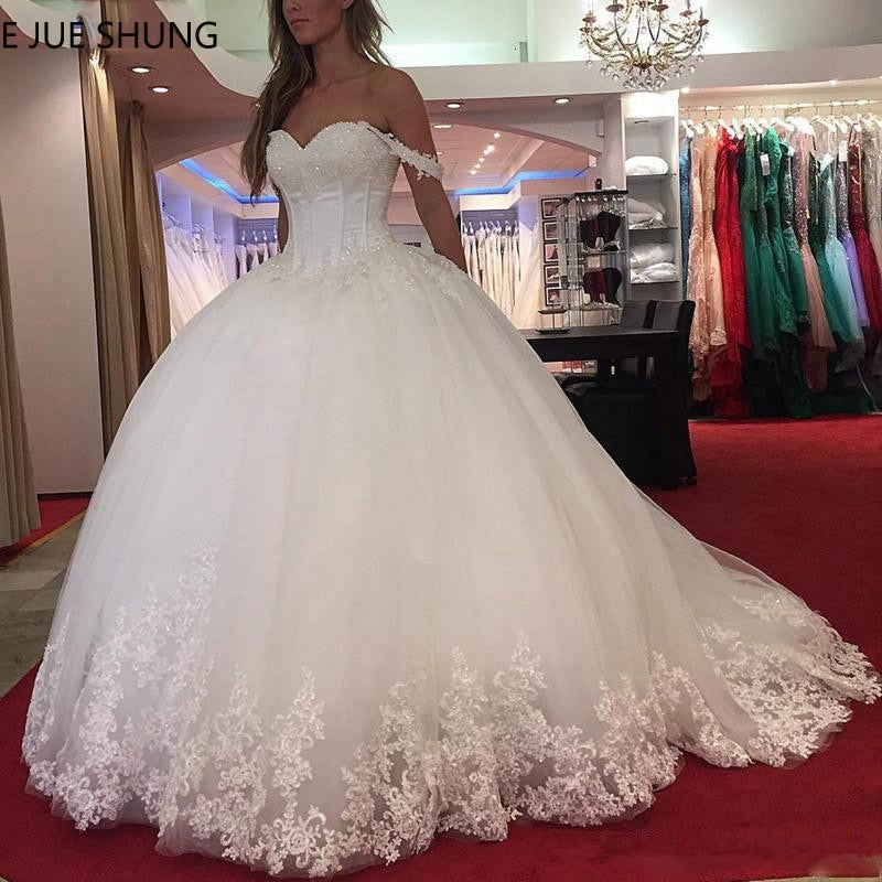 White Lace Appliques Ball Gown Wedding Dresses Sweetheart Beaded Princess Bridal Dresses