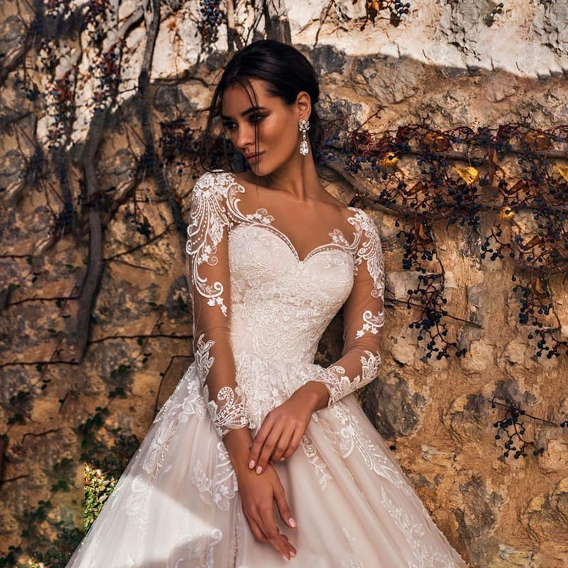 Superb High Quality Very Beautiful and Classy Luxury Pink A Line Wedding Dresses V neck Lace Appliques Illusion Long Sleeves Women Wedding Dress